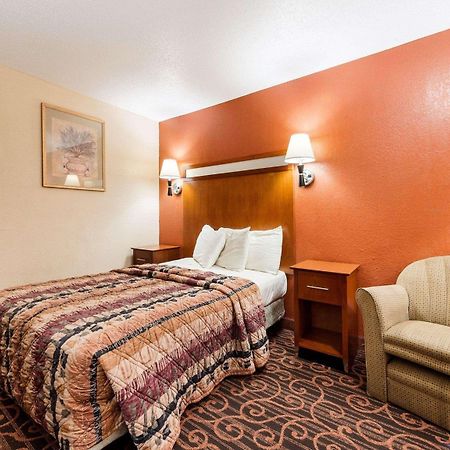Econo Lodge Джаспер Экстерьер фото